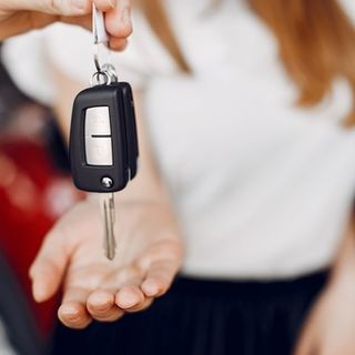 Leasing e noleggio: quando conviene uno e quando conviene l'altro