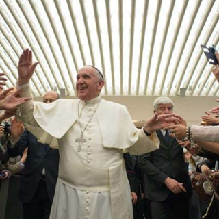 Addio a Papa Francesco. Monsignor Arnolfo: «Grande dolore e grande riconoscenza»