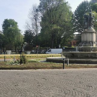 Restyling per le aiuole di piazza Roma: dalle palme alle rotonde, nuovi progetti sul verde