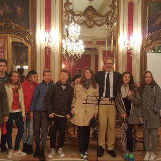 Gli studenti incontrano le Istituzioni