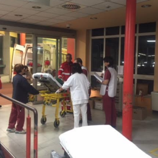 Pronto soccorso e reparti in affanno: il Sant'Andrea sospende gli interventi programmati