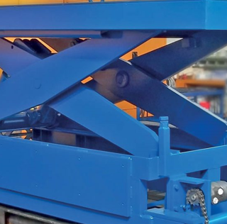 L'innovazione dei sollevatori industriali a pantografo: agilità e versatilità al servizio dell’industria