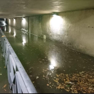 Black out all'Isola e sottopasso chiuso: disagi per la pioggia