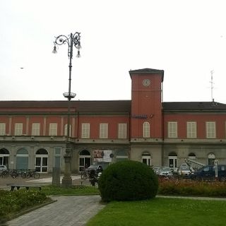 Lettera dei pendolari ai candidati: «Chiediamo attenzione ai problemi di chi viaggia»