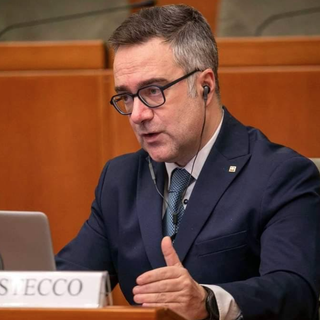 «Nel 2016 il Comune non partecipò al bando: per questo Vercelli non riceve i fondi per i senza tetto»