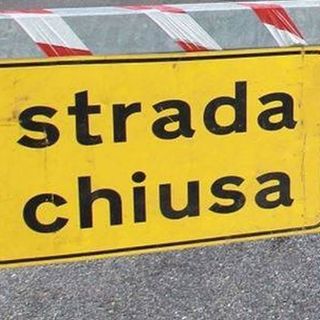 Distacco di pietre dalla parete, chiusa la strada per Vintebbio