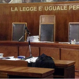 Niente bar, stop all'incontro con i pregiudicati  e obbligo di cercarsi un lavoro