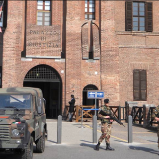 Tappò il camino dei vicini: assolto dall'accusa di tentato omicidio