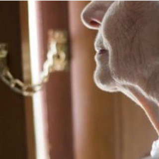 Ruba orologi e gioielli per un milione di euro: vercellese in manette