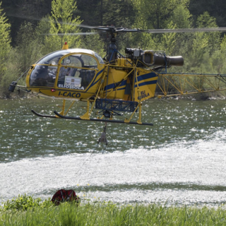 Brucia ancora la montagna di Varallo