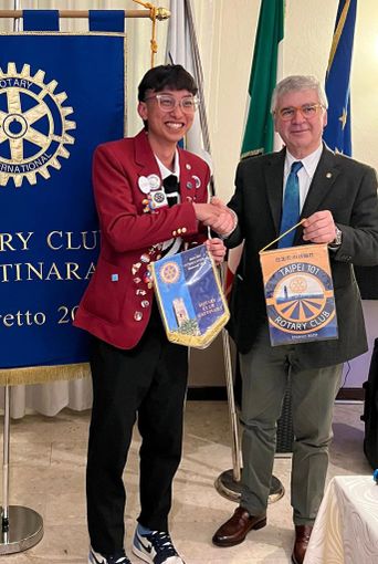 Rotary, serata dedicata ai giovani con uno studente di Taiwan Rotary, serata dedicata ai giovani con uno studente di Taiwan