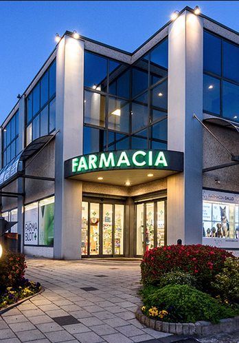 Caresanablot, tentano il colpo in farmacia: quattro denunce