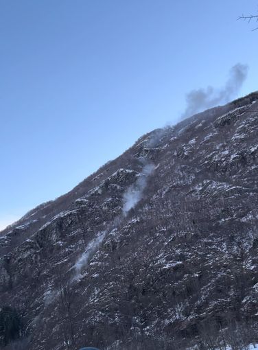 Piode: esplosioni controllate per mettere in sicurezza il versante instabile Piode: esplosioni controllate per mettere in sicurezza il versante instabile