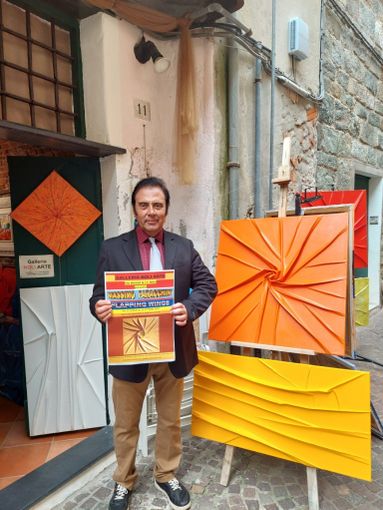 “Flapping Wings”: le opere di Paracchini a "Noli Arte" “Flapping Wings”: le opere di Paracchini a "Noli Arte"