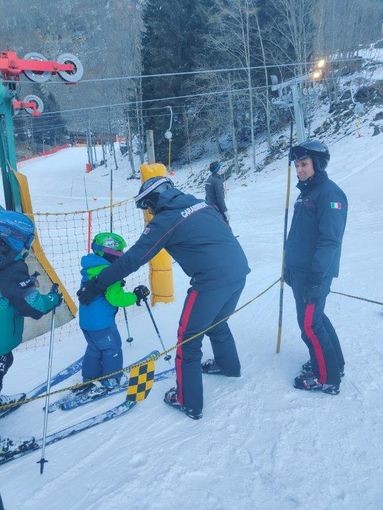 Controlli del Carabinieri sulle piste (archivio) Controlli del Carabinieri sulle piste (archivio)