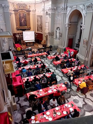 Comunità di Sant'Egidio: si raccolgono fondi e doni per il pranzo di Natale Comunità di Sant'Egidio: si raccolgono fondi e doni per il pranzo di Natale