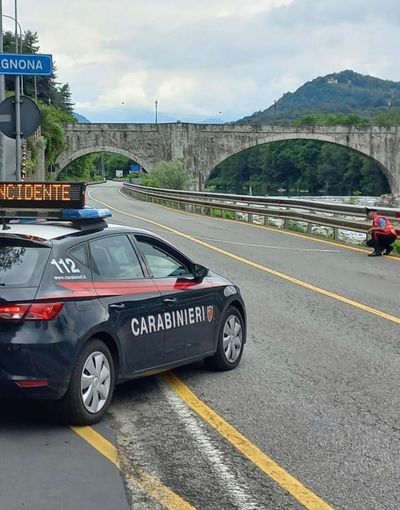 Ubriaco al volante, investe un pedone e fugge Ubriaco al volante, investe un pedone e fugge