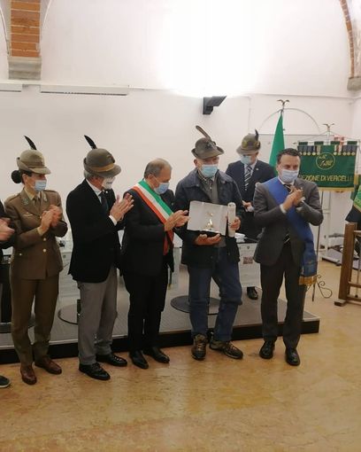 A Lucio Roat il premio "Alpin d'la Bassa" A Lucio Roat il premio "Alpin d'la Bassa"