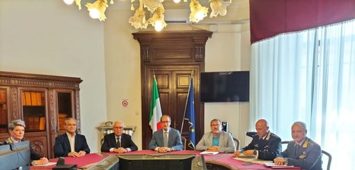 Uniti contro le truffe: la campagna non si ferma neanche in estate Uniti contro le truffe: la campagna non si ferma neanche in estate