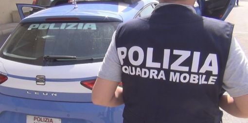 Assalto a un furgone portavalori: tir di traverso, A4 bloccata nel vicino novarese Assalto a un furgone portavalori: tir di traverso, A4 bloccata nel vicino novarese
