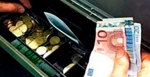 Furto al Circolo di Porta Torino: preso il ladro