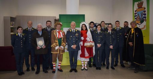 Vercelli e Borgosesia: le maschere in visita alla Guardia di Finanza