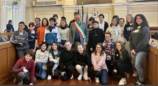 Si insedia il Consiglio comunale dei Ragazzi Si insedia il Consiglio comunale dei Ragazzi