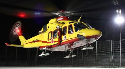 Moto fuori strada, due feriti gravissimi Moto fuori strada, due feriti gravissimi