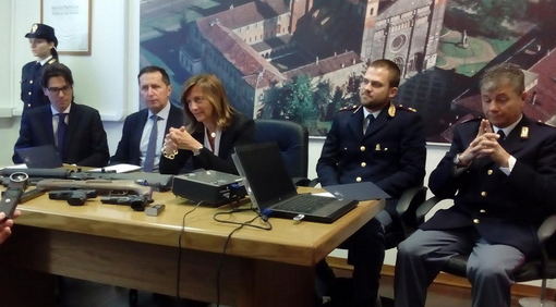 Sgominata la banda di ladri acrobati che vuotava i magazzini di mezza Italia