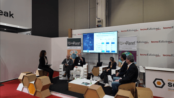 Riciclo tessile, tecnologia e filiera: il futuro passa da Solids Parma Riciclo tessile, tecnologia e filiera: il futuro passa da Solids Parma