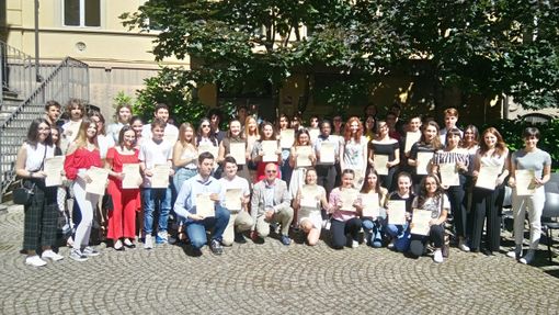 I ragazzi premiati con il dirigente, Giuseppe Graziano