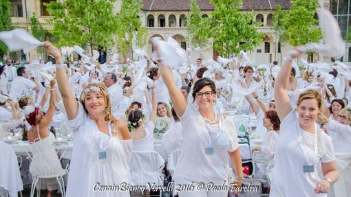 Cena in Bianco 2016: i ringraziamenti delle organizzatrici Cena in Bianco 2016: i ringraziamenti delle organizzatrici