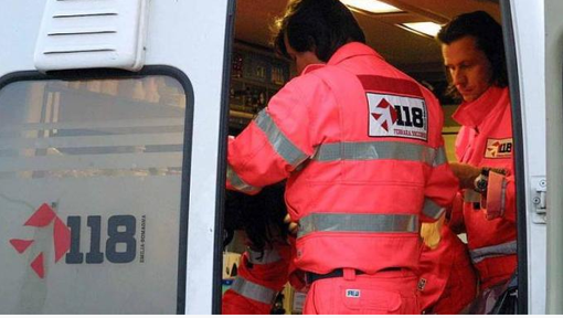 Incidente sulla Tangenziale Nord: c'è un uomo in codice rosso Incidente sulla Tangenziale Nord: c'è un uomo in codice rosso