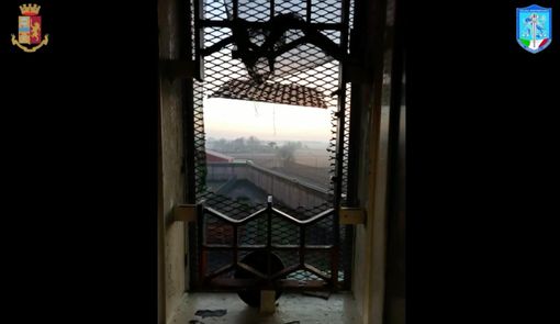 Evasione da Billiemme: rimpatriato il rapinatore fuggiasco - video Evasione da Billiemme: rimpatriato il rapinatore fuggiasco - video