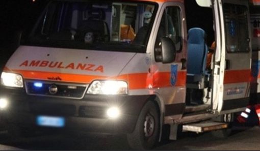 Incidente nella notte: donna ricoverata per accertamenti