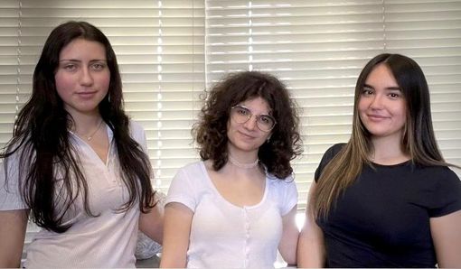 "Thalia", chatbot per l’orto sul balcone, primo al concorso "Nerd" "Thalia", chatbot per l’orto sul balcone, primo al concorso "Nerd"