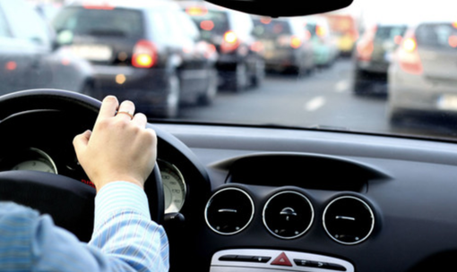 Migliora la qualità dell'aria, revocato il blocco del traffico