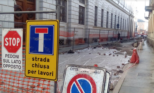 Rimesso in sicurezza il cantiere di via Duomo: durerà?