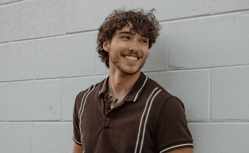 Come infoltire i capelli: scopri come si può fare e i benefici