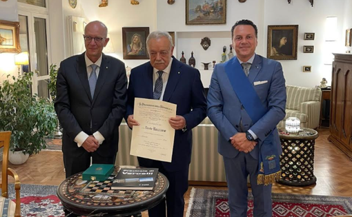 Dante Razzano Cavaliere della Repubblica. Botta: «Un amico della nostra Valsesia»