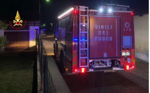 Canna fumaria in fiamme a Bianzè