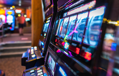 Come la cultura italiana ha influenzato le slot machine popolari