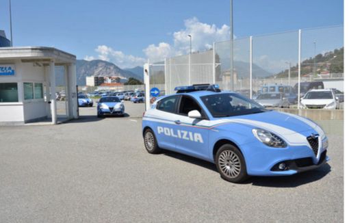 Furto in una casa di Verbania, ai domiciliari due donne residenti a Vercelli Furto in una casa di Verbania, ai domiciliari due donne residenti a Vercelli