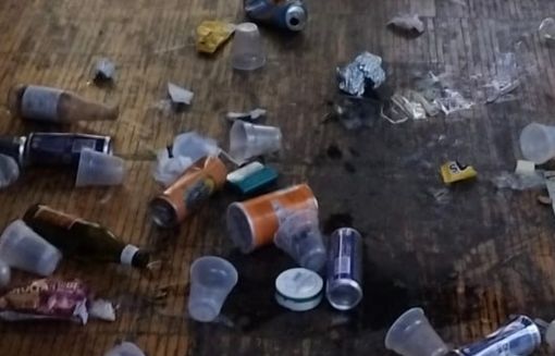 Raid vandalico in via del Mercati Raid vandalico in via del Mercati