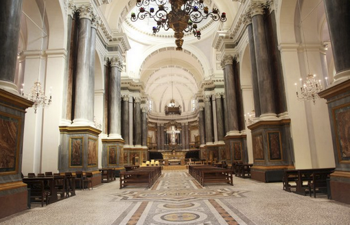 Diocesi: tante novità per le comunità vercellesi. Don Bedello diventa parroco in Duomo Diocesi: tante novità per le comunità vercellesi. Don Bedello diventa parroco in Duomo