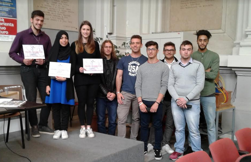 Dalla scuola al lavoro, con il progetto TecnicaMente Dalla scuola al lavoro, con il progetto TecnicaMente