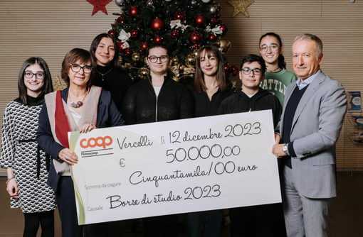 Foto ricordo per i premiati di Nova Cop