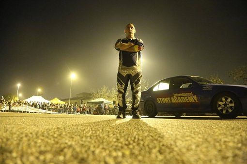 In moto dentro un tunnel infuocato: Albertino tenta un nuovo record