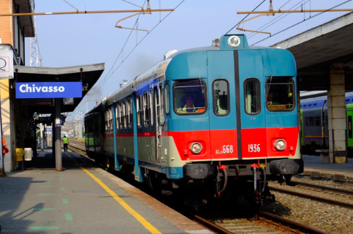 Donna investita dal treno a Chivasso: sulla linea Torino - Milano ritardi fino a 70 minuti