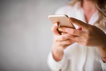 Truffe telefoniche, continua l'allarme in Italia: i prefissi da evitare e cosa fare Truffe telefoniche, continua l'allarme in Italia: i prefissi da evitare e cosa fare